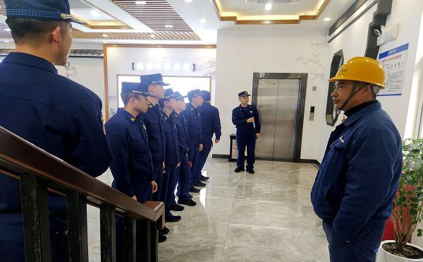 忠县消防大队到重庆海创开展消防应急演练